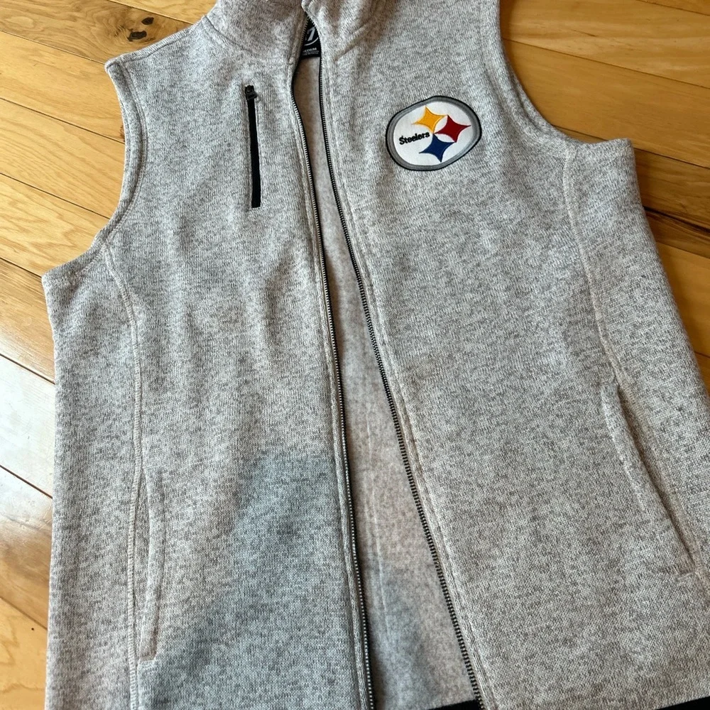 NWOT Pittsburgh Steelers Fleece-Lined Vest - Picture 4 of 11